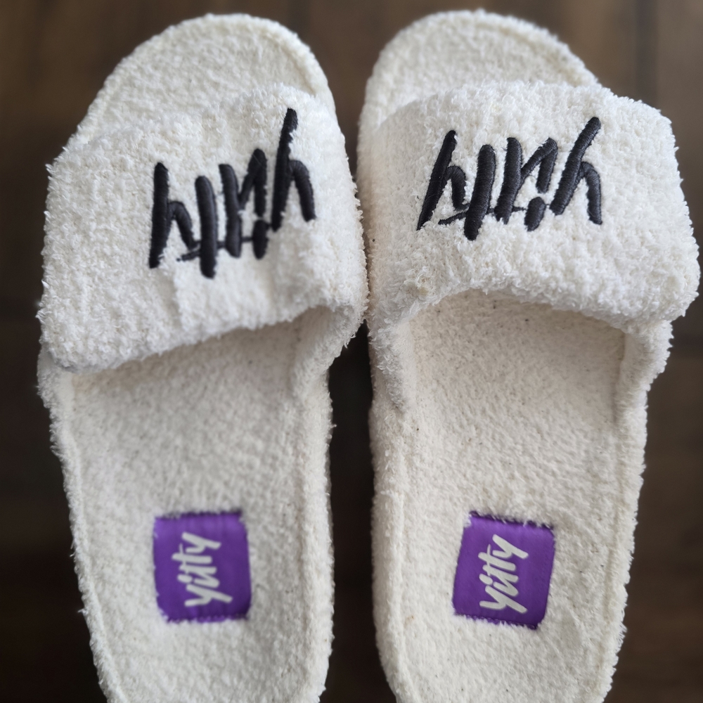 Yitty Cream Fuzzy Slides - Picture 6 of 10